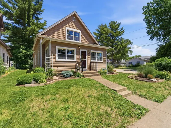 940 Jones St, Bettendorf, IA 52722