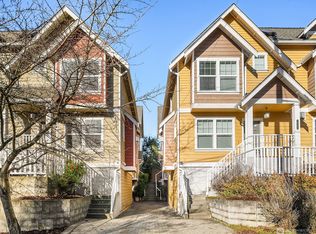 1618 N 46th St #A, Seattle, WA 98103