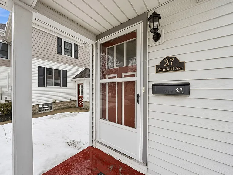 27 Winfield Ave #UPPER — Photo 20