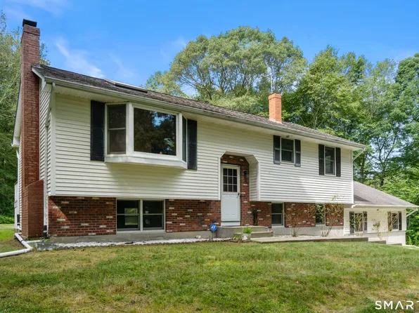 14 Sarah Drive, Montville, CT 06382