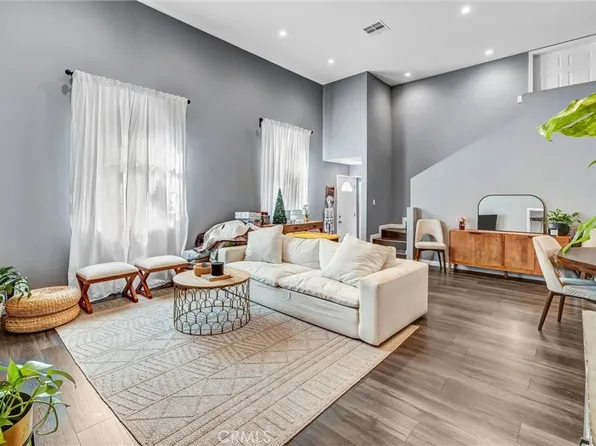 15012 Wyandotte St, Van Nuys, CA 91405