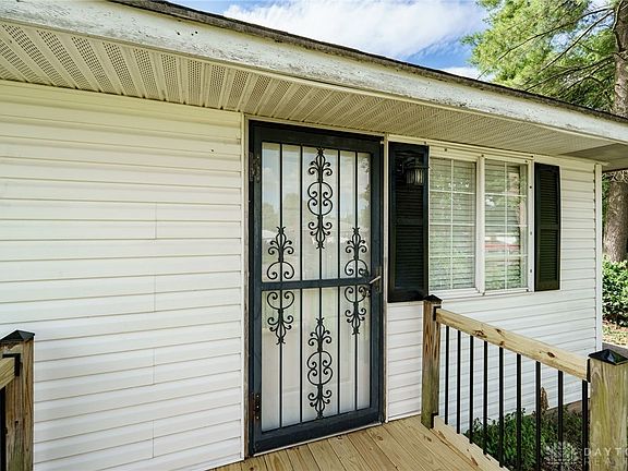 4th image of 2338 Forest Home Ave