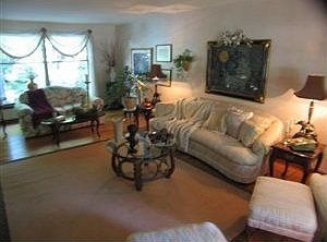 2nd image of 1426 Highview Dr