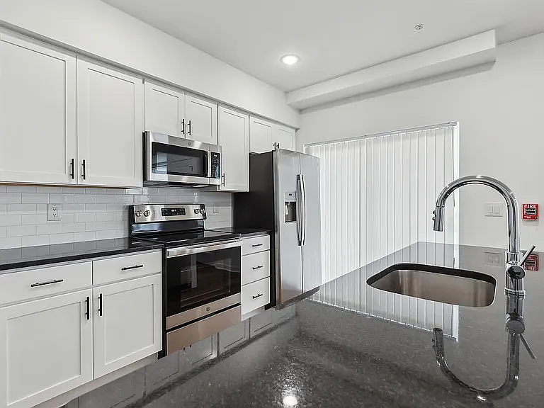 905 Forest Lane — Photo 4