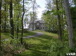 67 Dogwood Rd, Hamburg, PA 19526