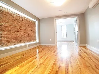 Rented by Rentall Group Inc