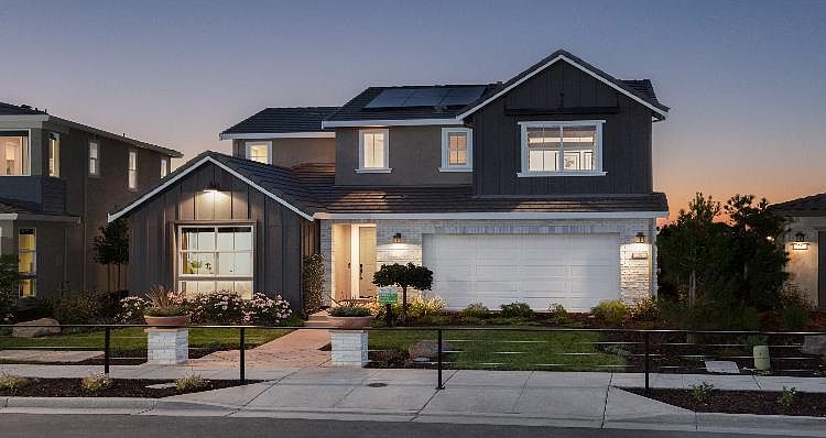 Woodside Homes - Plan 3 -B 1056