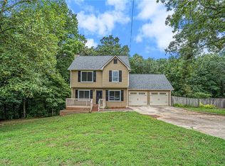 201 Nottingham Dr, Douglasville, GA 30134