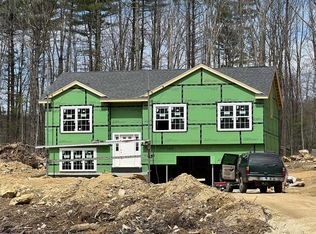 128 Lowell St, Rochester, NH 03867