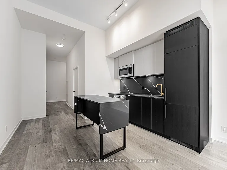 285 Dufferin St #706 — Photo 6