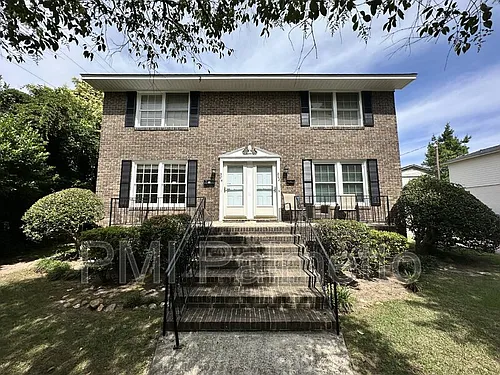 304 Princess St Photo 1