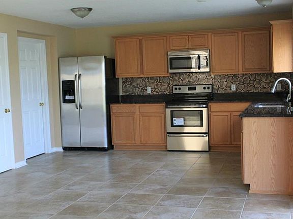 3rd image of 1996 Kimlyn Cir