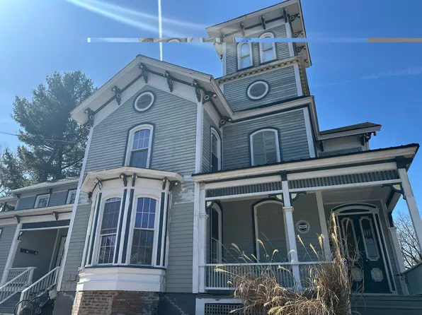 33 Day Ave APT 2, Westfield, MA 01085