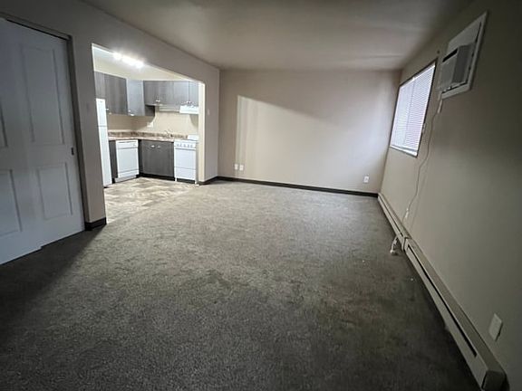 2nd image of 1321 13 1/2 St S APT 301