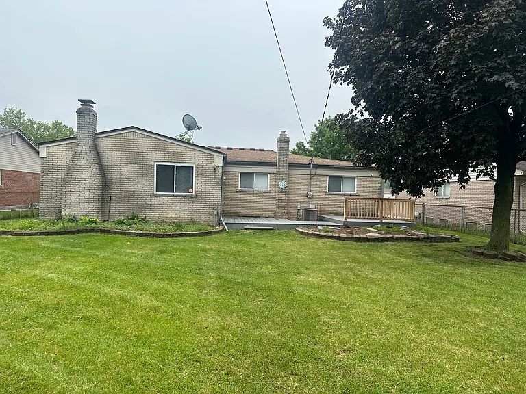 3155 Marc Dr — Photo 7