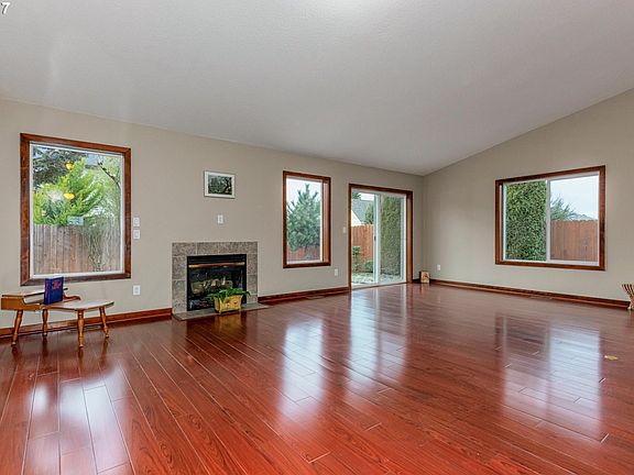 5th image of 3212 NE 171st Ave