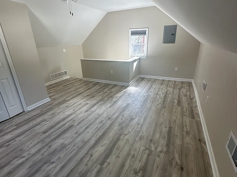 10 Lakeville Ct — Photo 12