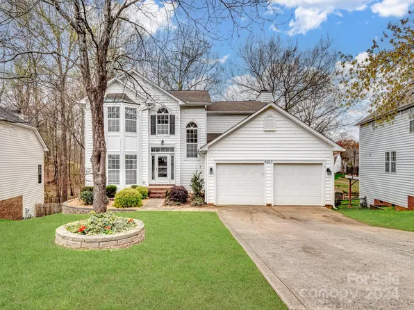 6315 Skyline Dr, Charlotte, NC 28269
