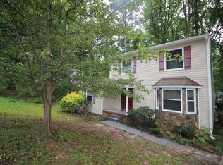 608 E Dynasty Dr, Cary, NC 27513