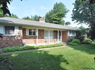 38 Garnsey Rd, Rexford, NY 12148