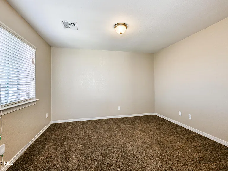 5525 Valley Cedar Dr — Photo 35