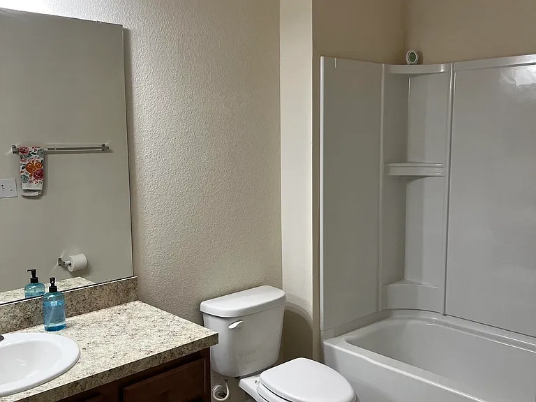 2109 Golden Lake Loop St — Photo 24
