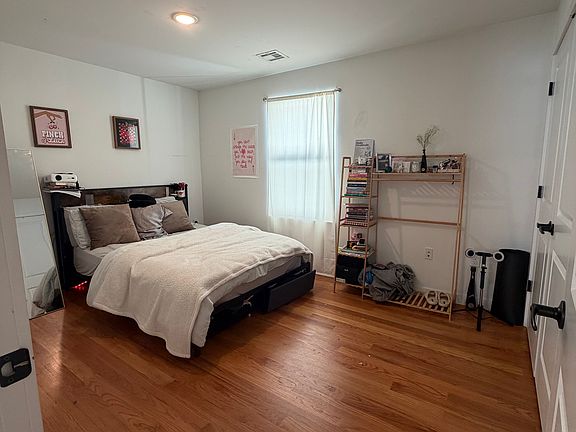 5th image of 759 Seaport Dr #B