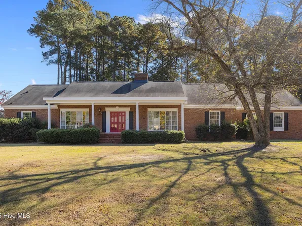 3591 Hillcrest Drive, Farmville, NC 27828