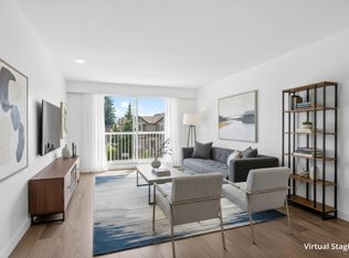 371 Ellesmere Ave #412, Burnaby, BC V5B3T1