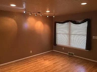 2nd image of 514 Fleetwood Dr
