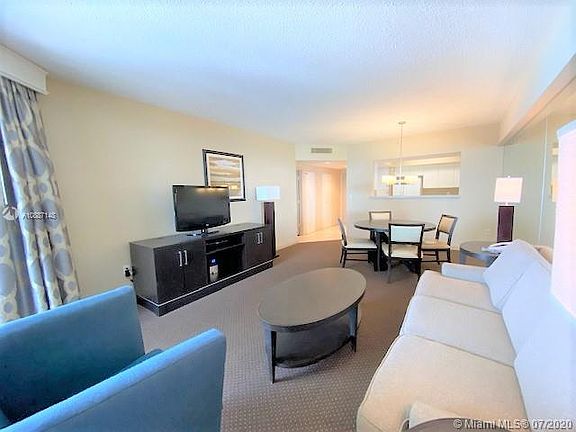 5th image of 17375 Collins Ave #1406