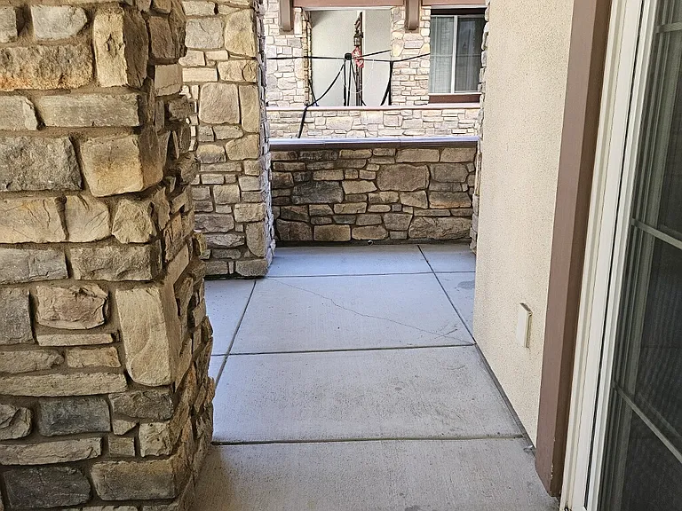 Diamond Creek Apartment — Photo 44