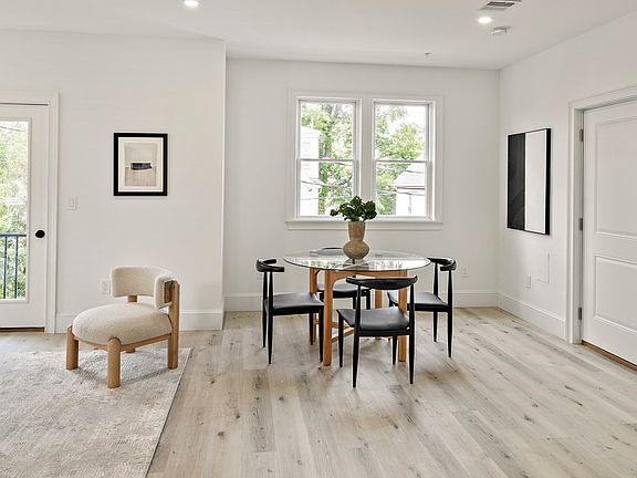 3rd image of 8 Oakhurst St #1