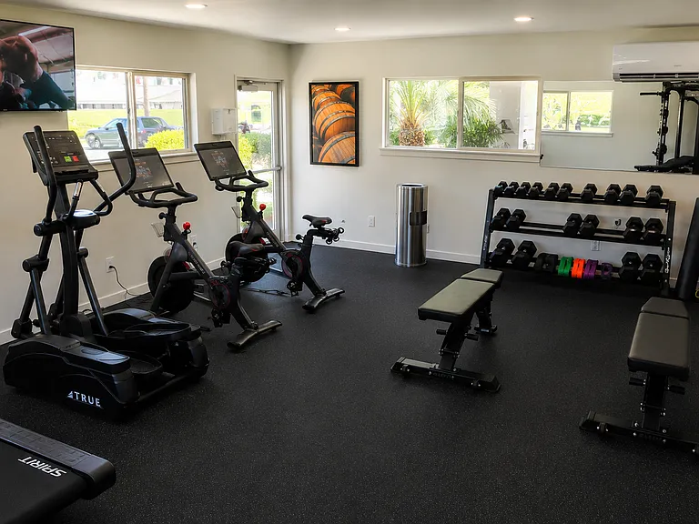 Temecula Gardens Apartments — Photo 2