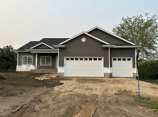 225 Meadow Breeze Ln, Center Point, IA 52213