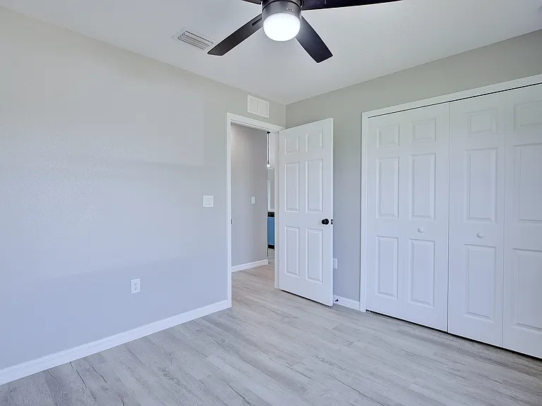 136 Friendly Cir — Photo 22