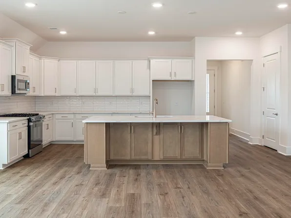 416 Evening Glow Ln, Summerville, SC 29486