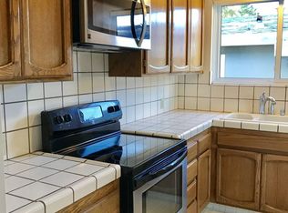 92 Ardendale Dr, Daly City, CA 94014