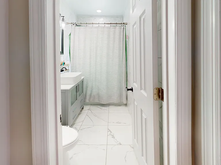 502 Winchester Ave — Photo 16