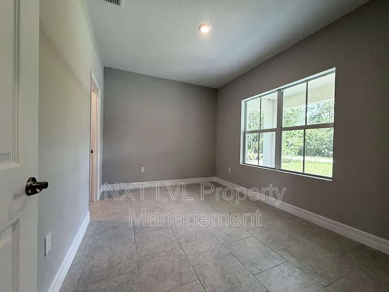 3512 50th St W — Photo 10