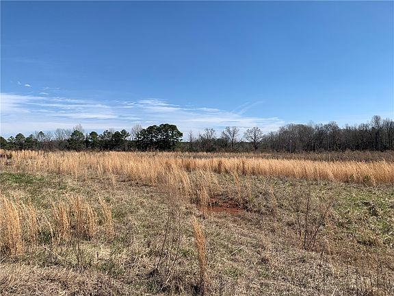 4th image of 5027 State Highway 147 N