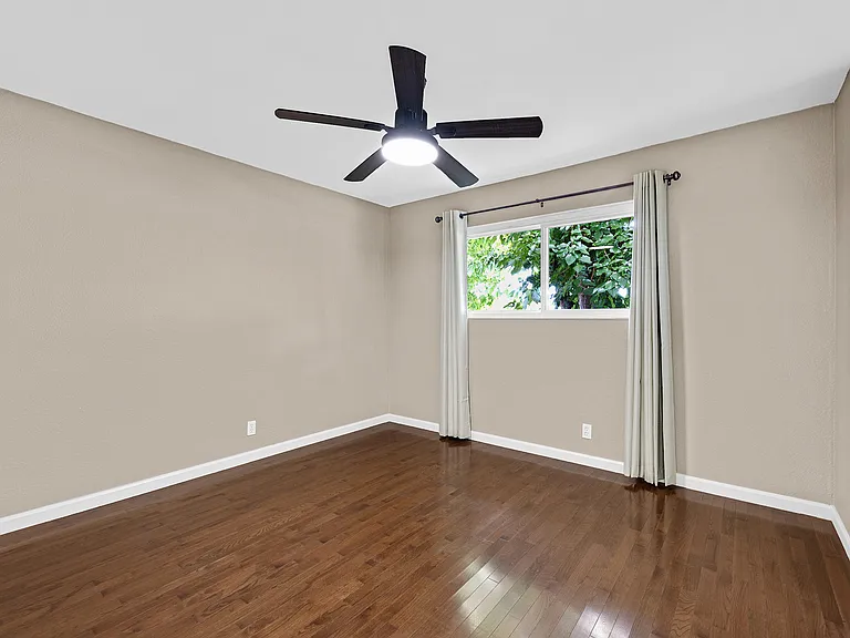 1159 Madrone Way — Photo 16