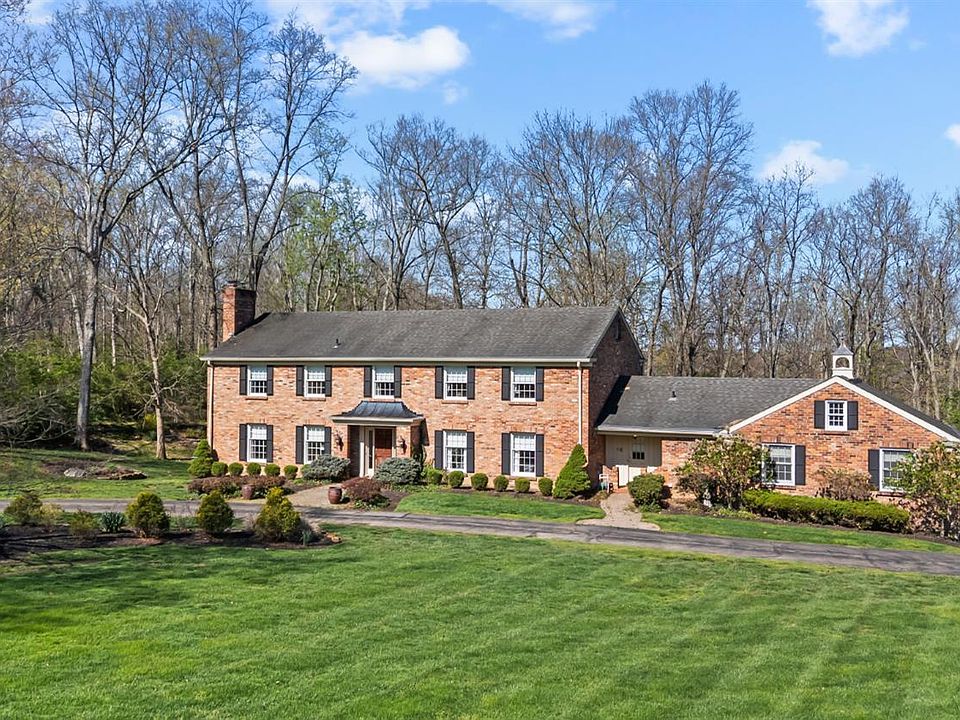 1st image of 535 Rollingrock Ln