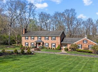 535 Rollingrock Ln, Cincinnati, OH