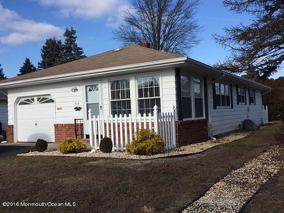 2nd image of 318 Curacao St