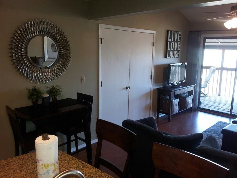 living room mst bdrm door