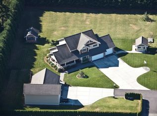 1015 W 54th Ln, Bellingham, WA 98226