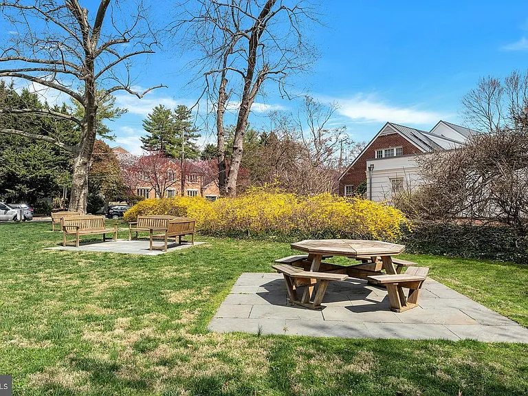 4707 Connecticut Ave NW #211 — Photo 36