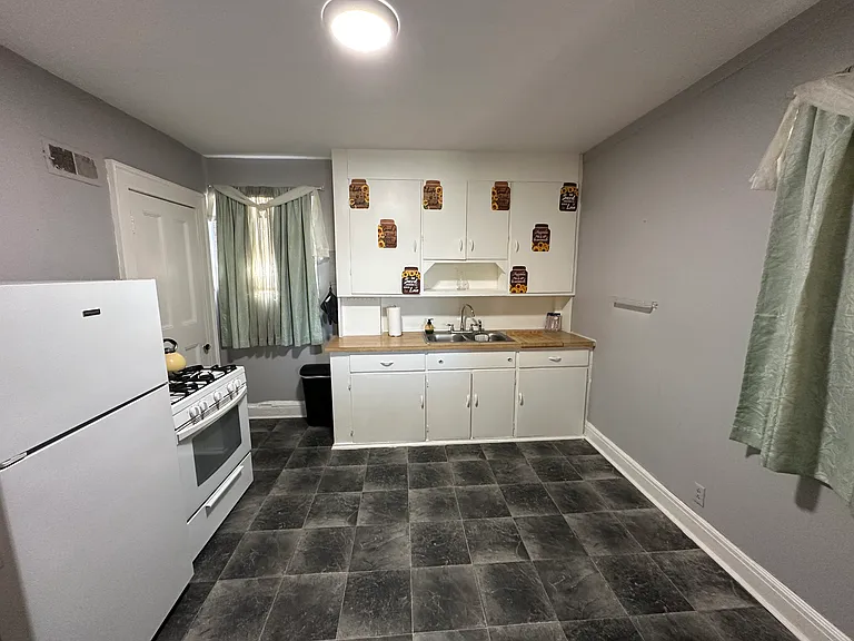 2449 Delaware Ave #2UPR — Photo 6