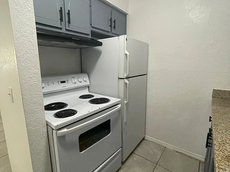 Mirador Apartments — Photo 2
